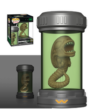 Load image into Gallery viewer, Alien Xenomorph Premium SFX Light-Up Funko Pop Vinyl Figure #1988
